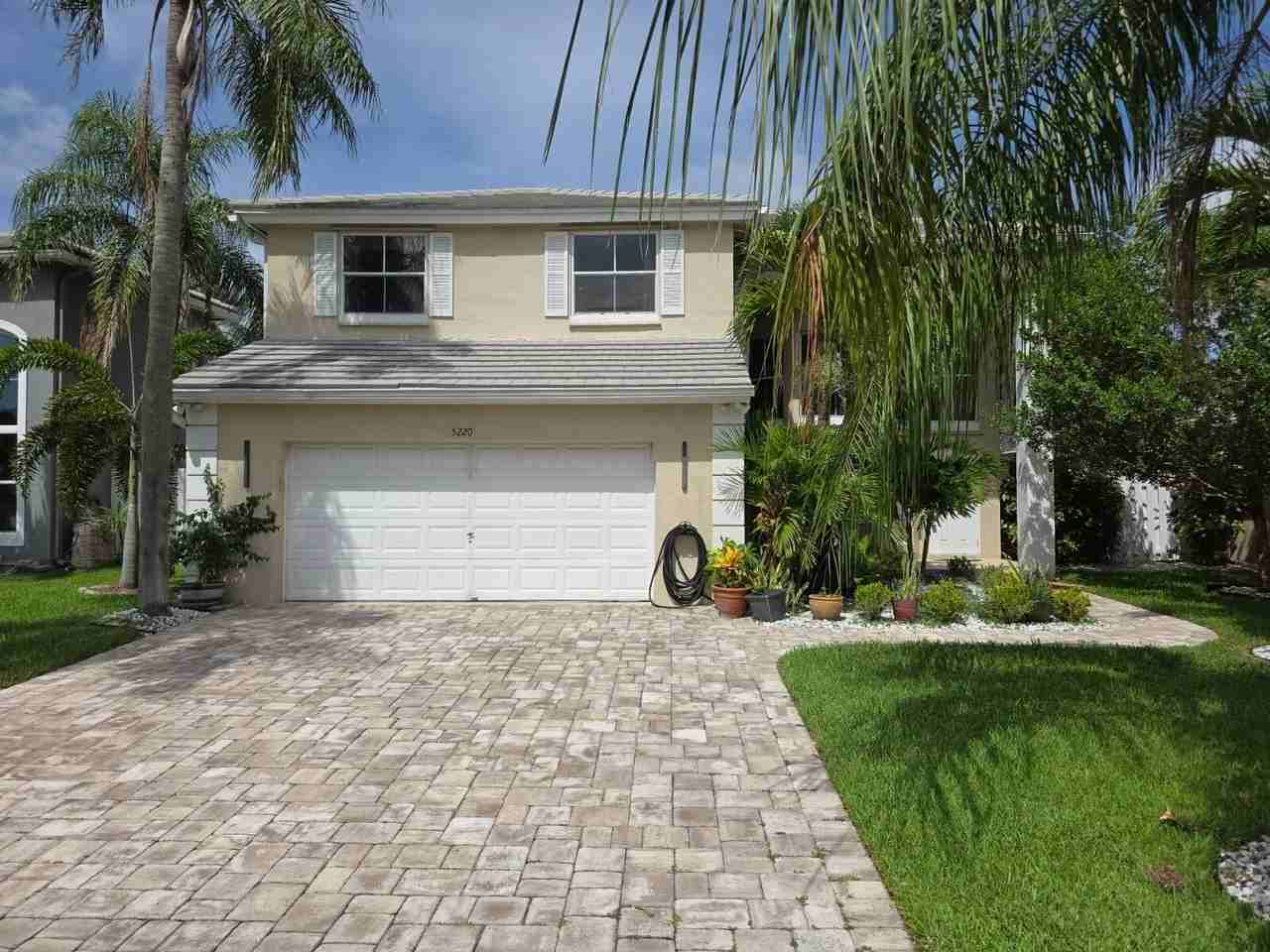 5220 Nw 53rd Ave - Photo 6 of 8
