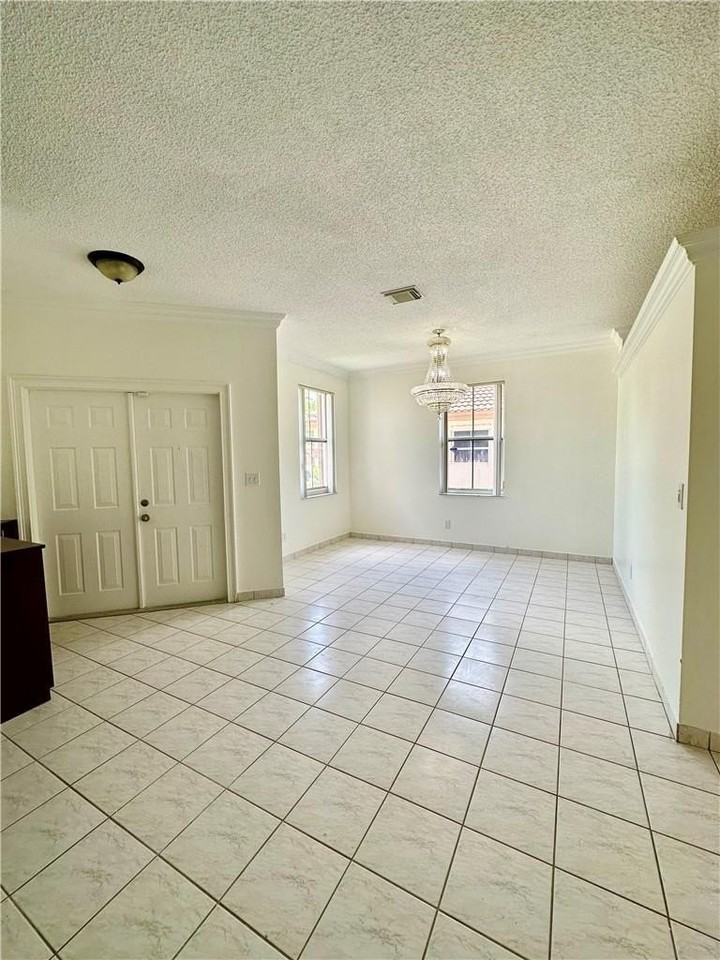 7470 Nw 1st Pl - Photo 2 of 33