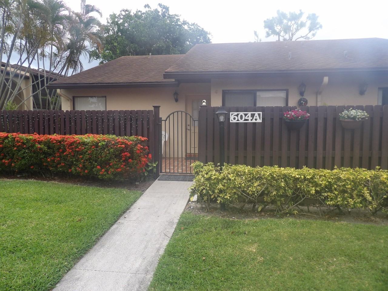 604 Sea Pine Way #A