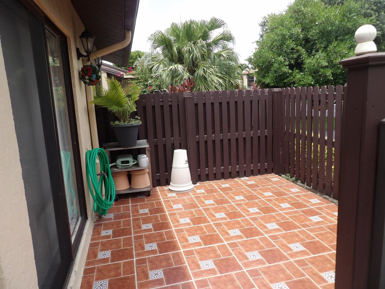 604 Sea Pine Way #A - Photo 4 of 31