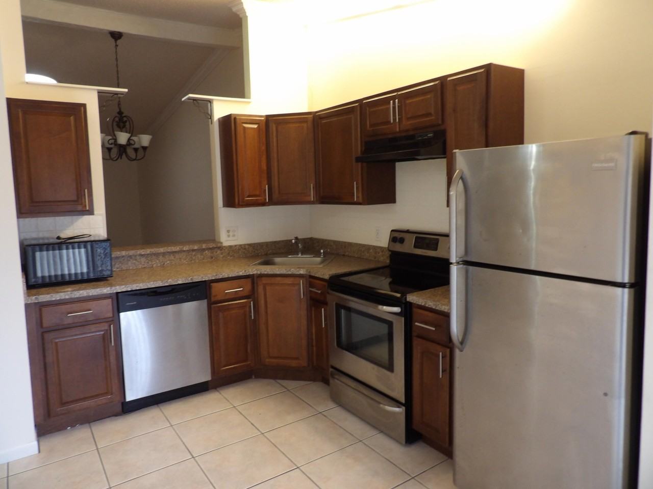 604 Sea Pine Way #A - Photo 6 of 31