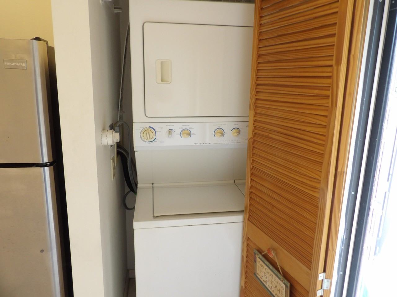 604 Sea Pine Way #A - Photo 7 of 31