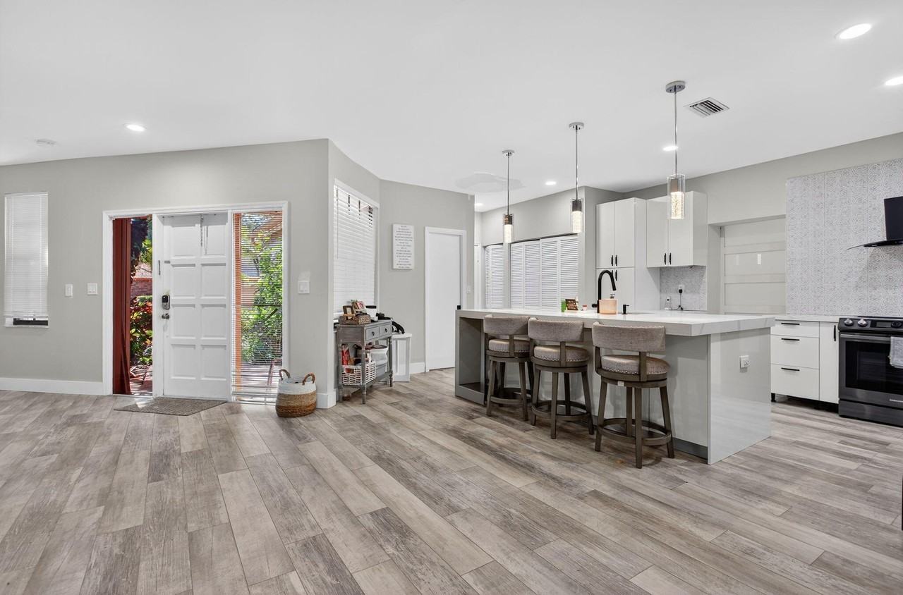 11910 Glenmore Dr #3-3 - Photo 5 of 39