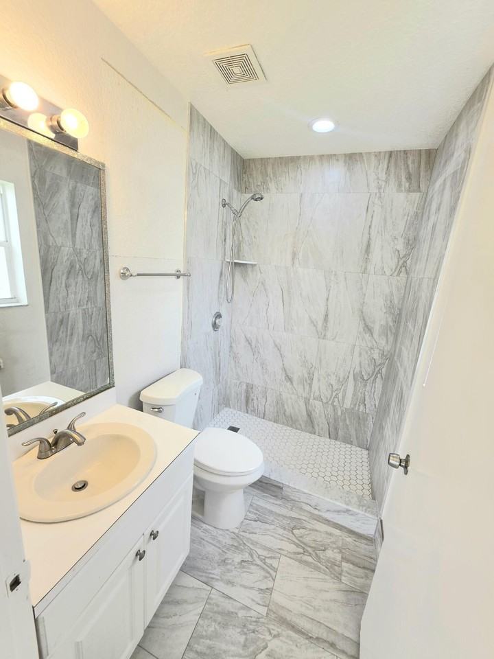 569 E Ridge Cir N - Photo 7 of 25