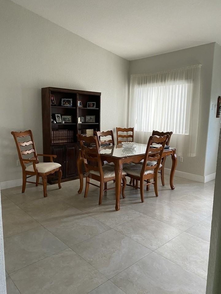 16307 Nw 91st Ave - Photo 6 of 9