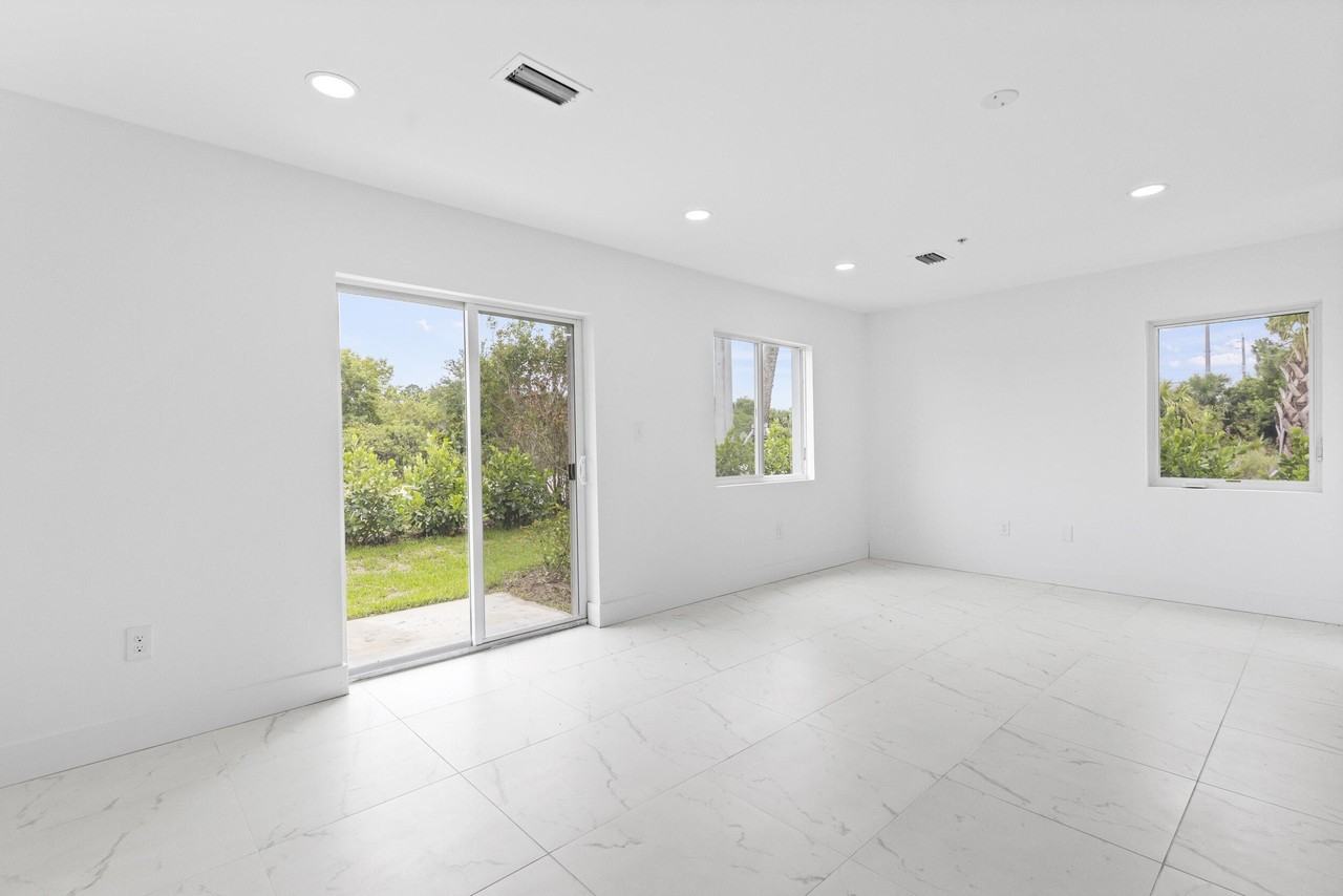 4498 Sw Port St Lucie Blvd #4520 - Photo 6 of 33