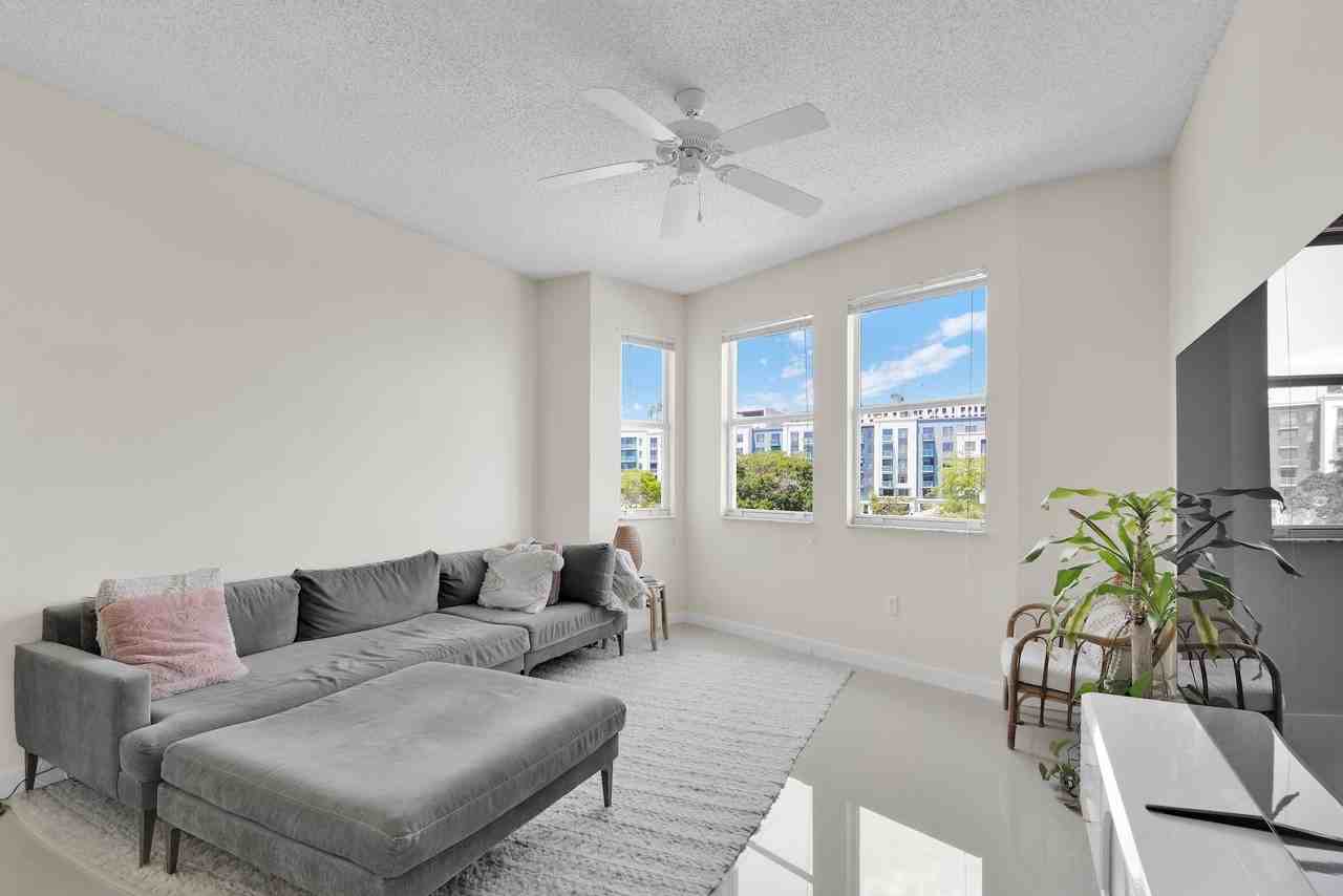 533 Ne 3rd Ave #432