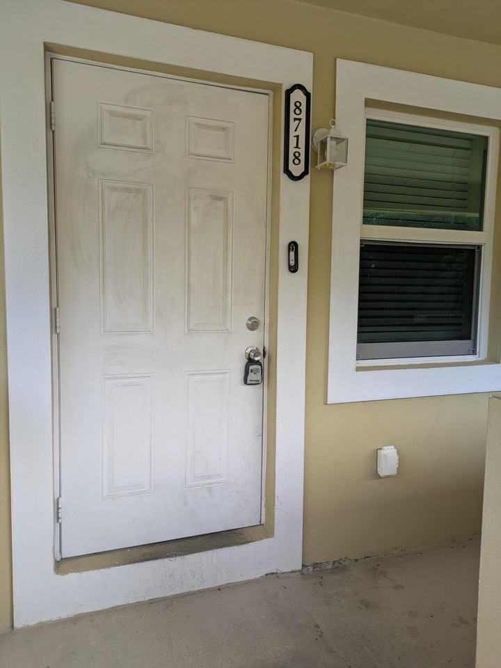 8718 Nw 35th St #8718 - Photo 2 of 12