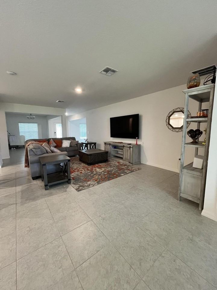 1425 Sw Vicuna Ln - Photo 4 of 21