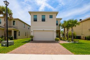 713 Nw Leonardo Cir #713 - Photo 1 of 1