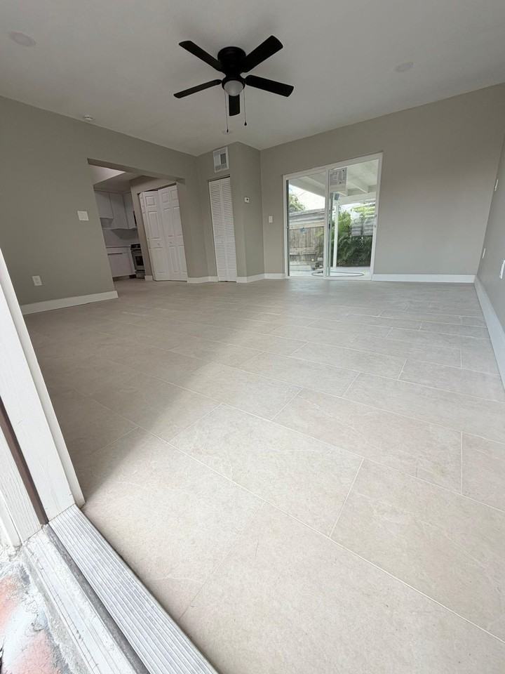 1390 W 37th St #101 - Photo 7 of 14