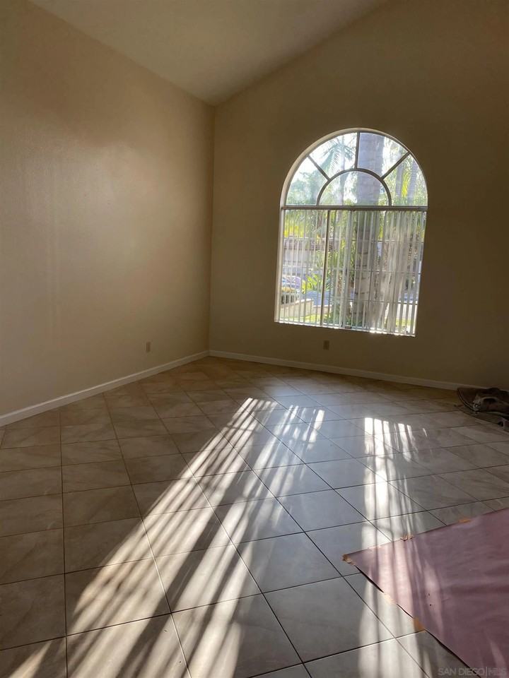 12446 Salmon River Rd - Photo 4 of 39