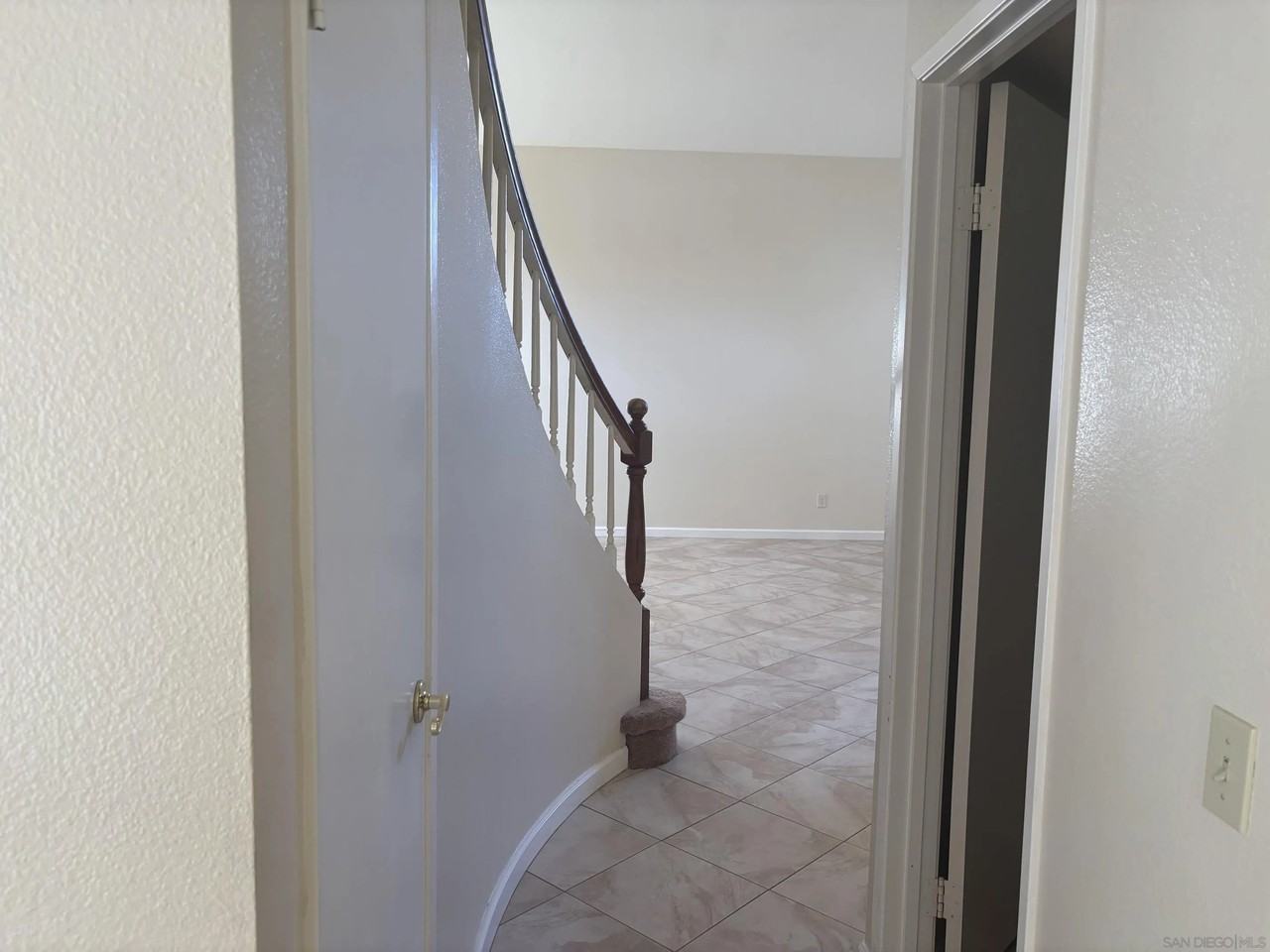 12446 Salmon River Rd - Photo 5 of 50
