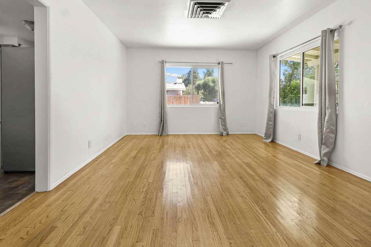 1073 Palm Ave #1 - Photo 3 of 18