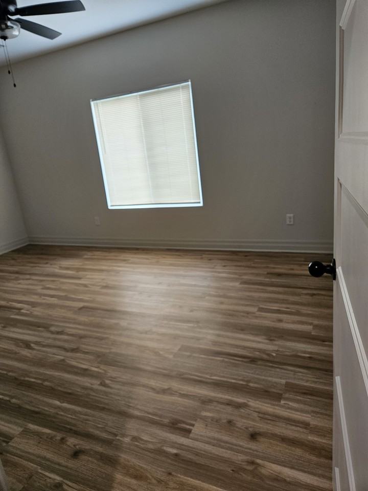 1919 E Sutton Ct #1 - Photo 4 of 11