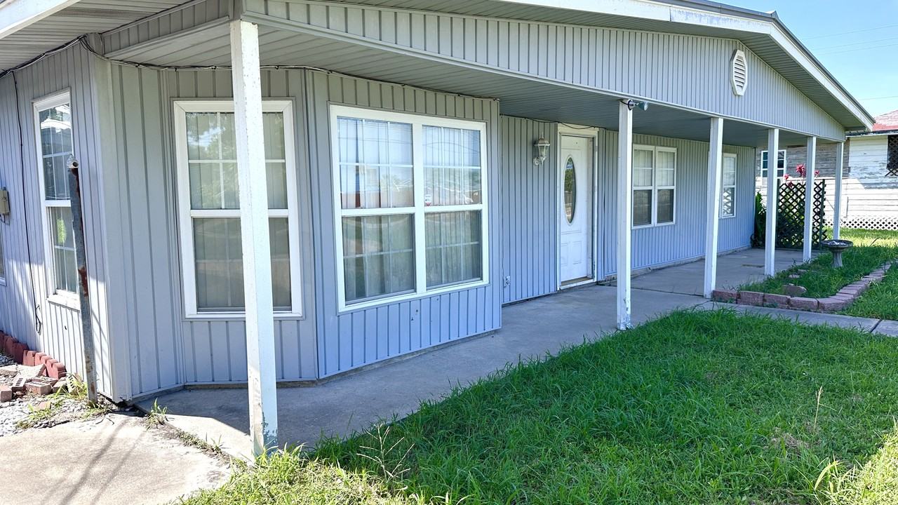 3910 Herring Dr #1 - Photo 2 of 10