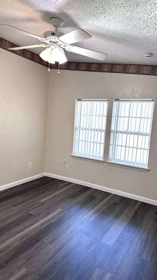 3910 Herring Dr #1 - Photo 7 of 10