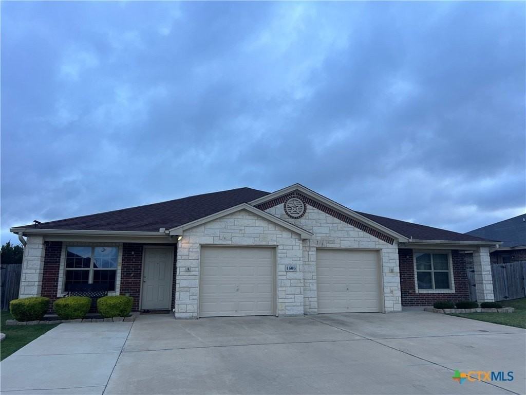 4606 Cambridge Dr #B - Photo 2 of 3