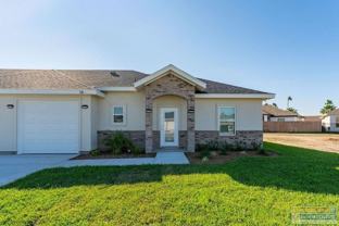 18 N Bay Hill Dr - Photo 1 of 1