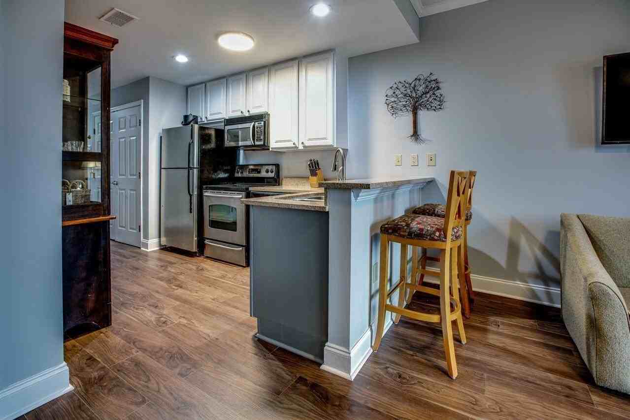 215 W College Unit 711 Avenue - Photo 5 of 27