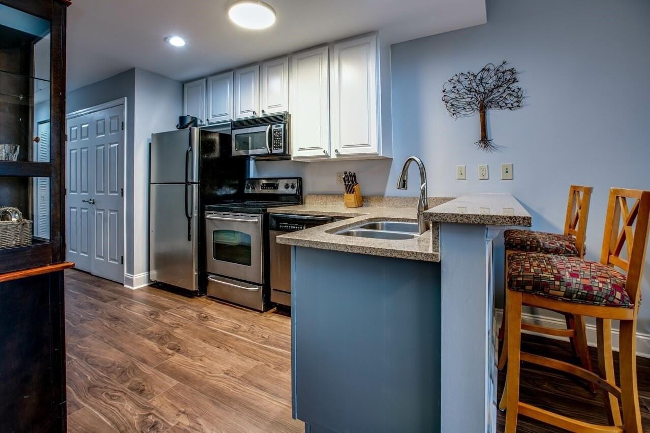 215 W College Unit 711 Avenue - Photo 6 of 27