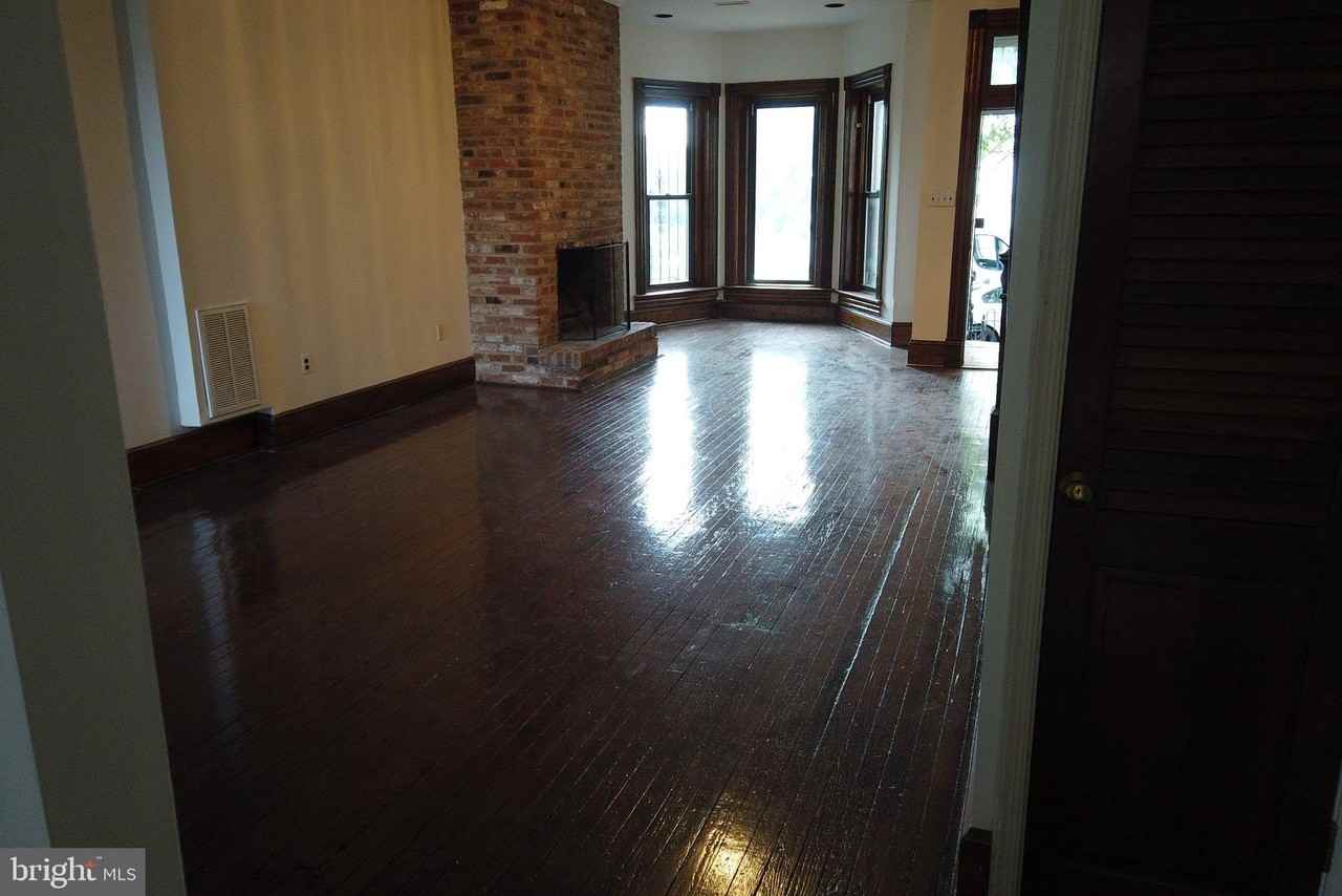 604-9TH NE 9TH Street NE - Photo 2 of 28