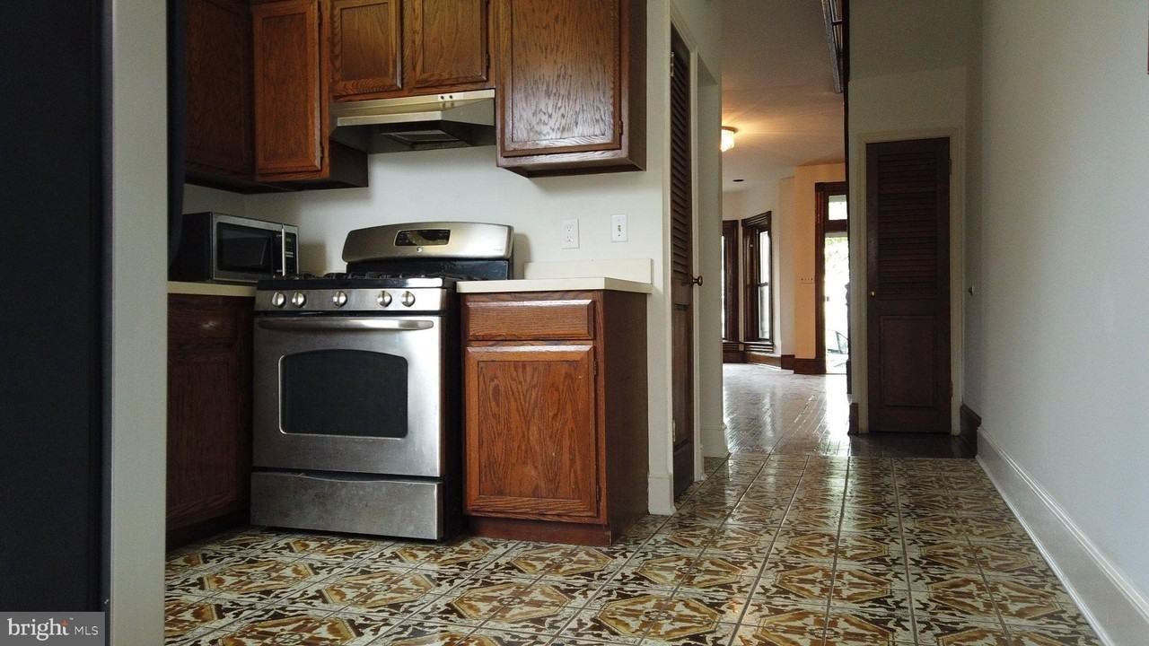 604-9TH NE 9TH Street NE - Photo 7 of 28
