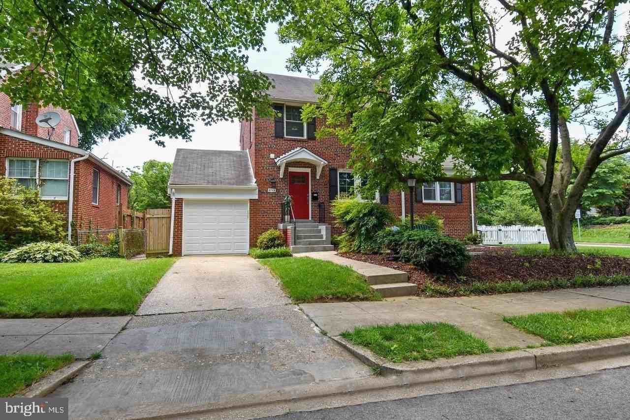 4732 Ellicott St Nw - Photo 2 of 32