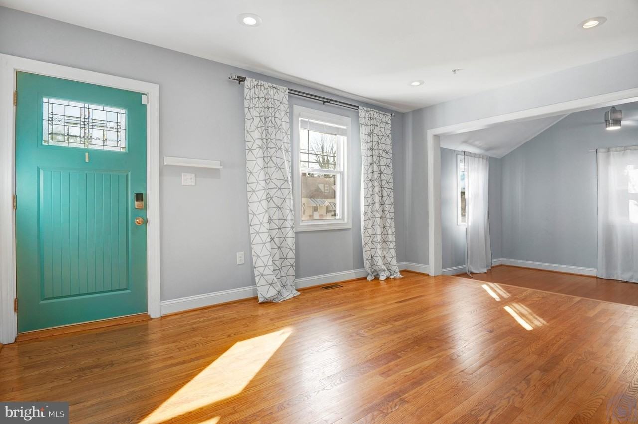 1202 President St - Photo 4 of 19