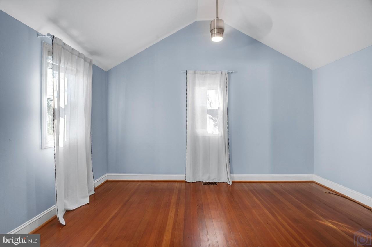 1202 President St - Photo 5 of 19
