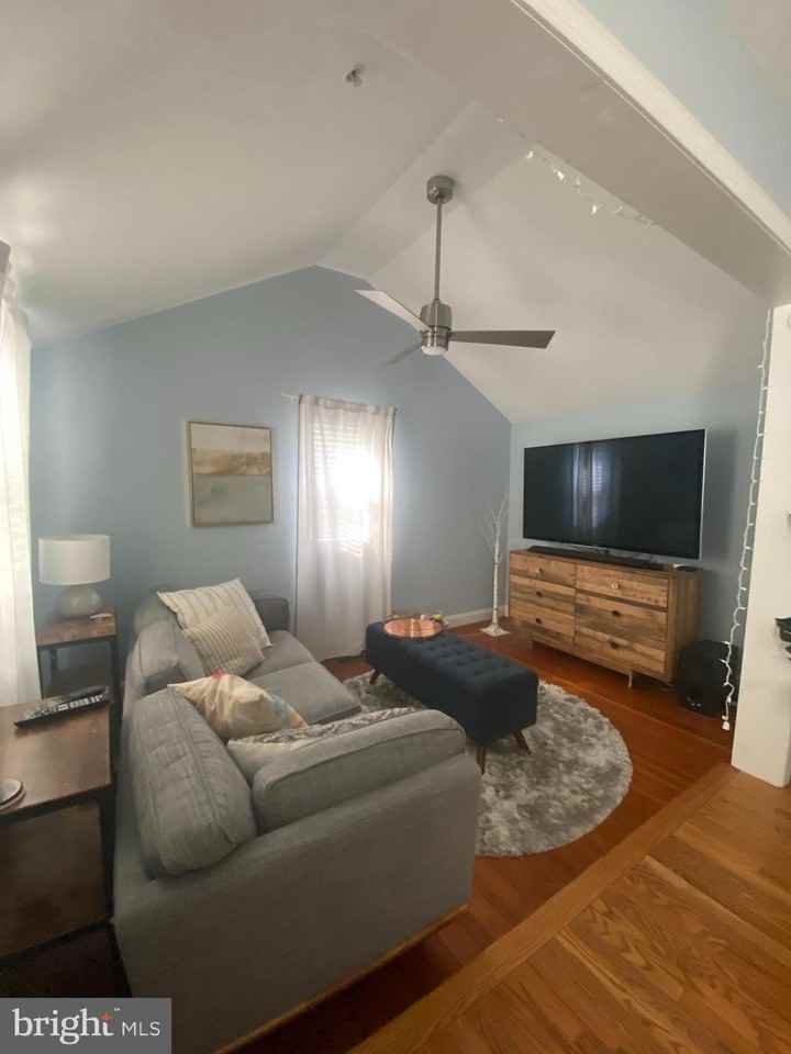 1202 President St - Photo 6 of 19