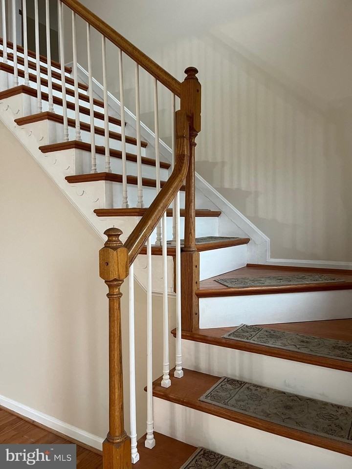 2808 Trumpeter Ct - Photo 2 of 21