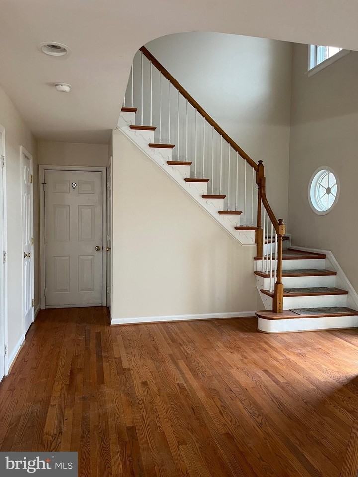2808 Trumpeter Ct - Photo 4 of 21