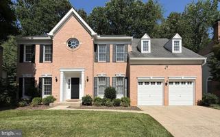 featured image of 8011 Lions Crest Way