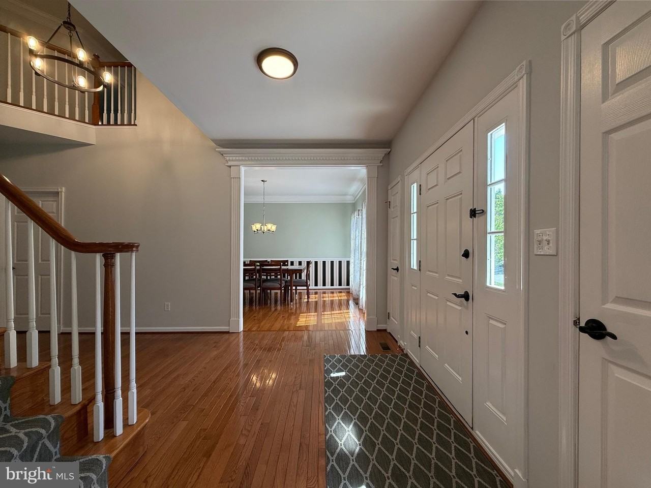 8011 Lions Crest Way - Photo 2 of 41