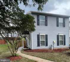 2745 Red Oak Ln - Photo 1 of 1