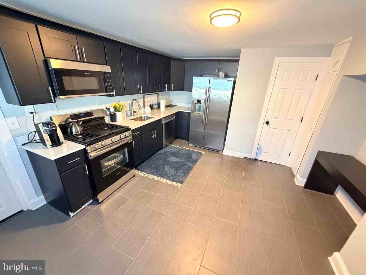 348-UNIT 1R FARNSWORTH Avenue - Photo 3 of 11