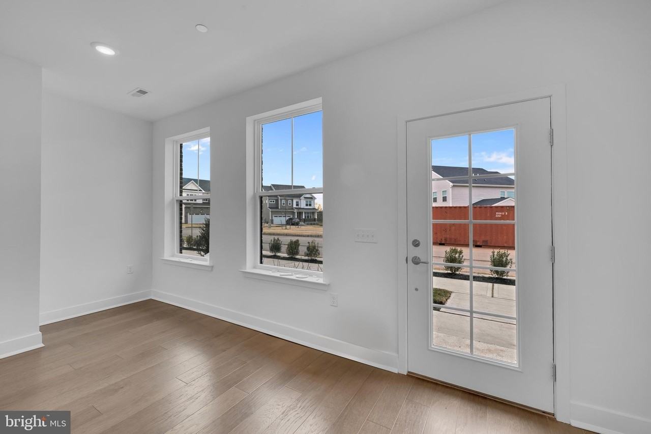 257 LEWIS FISHER DRIVE - Photo 6 of 28