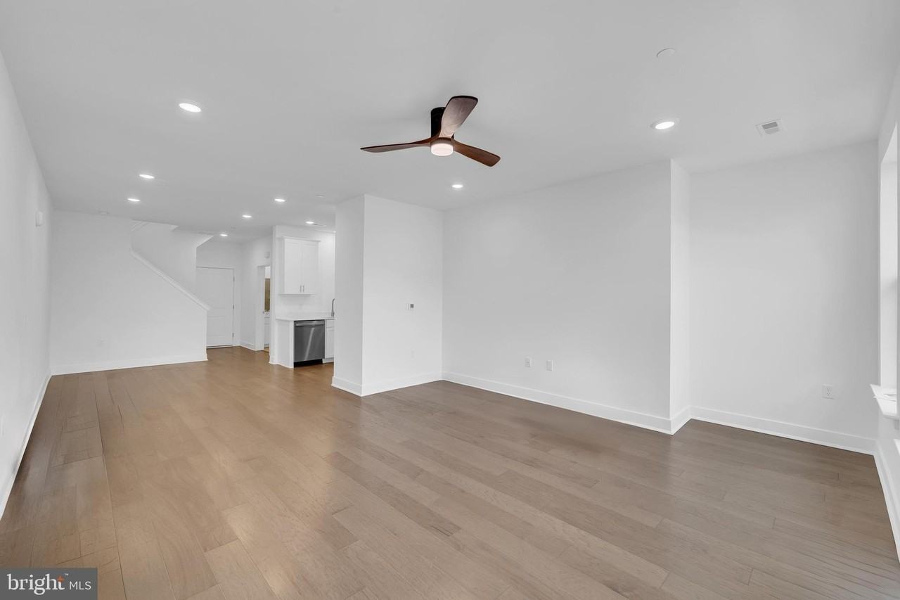 257 LEWIS FISHER DRIVE - Photo 7 of 28