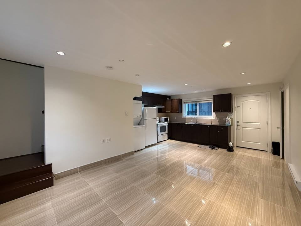 7452 Humm St #1 - Photo 4 of 8