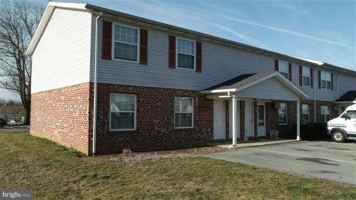 featured image of 1760 Wisteria Dr #J