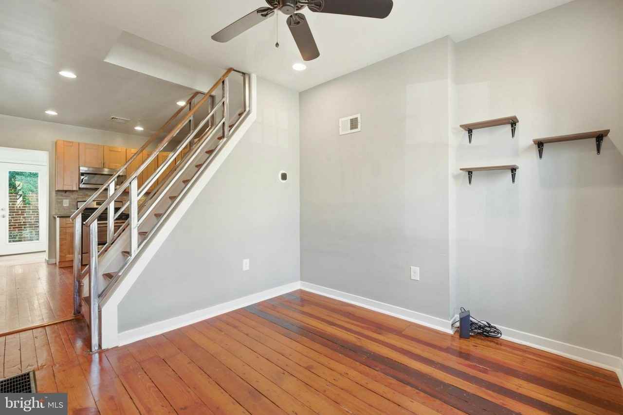 2663 Martha St - Photo 4 of 28