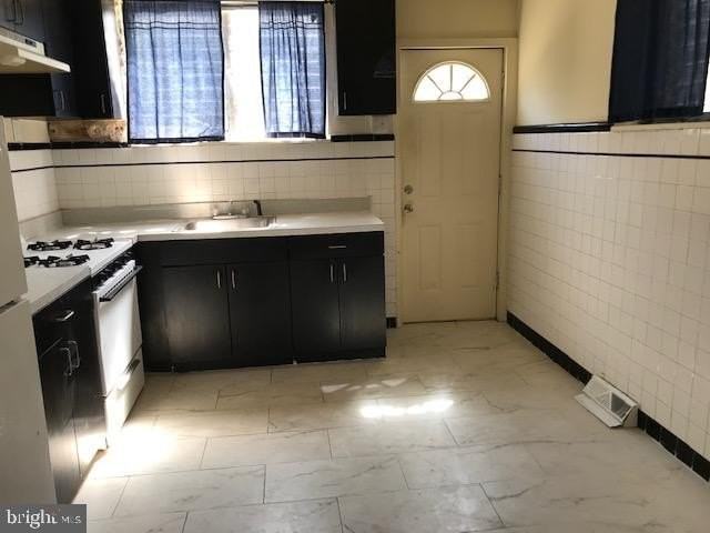 708 Mifflin St - Photo 4 of 8