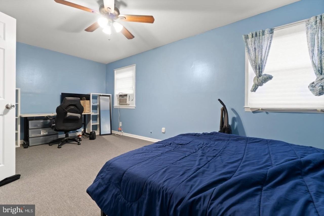 1225 Diamond St - Photo 7 of 12
