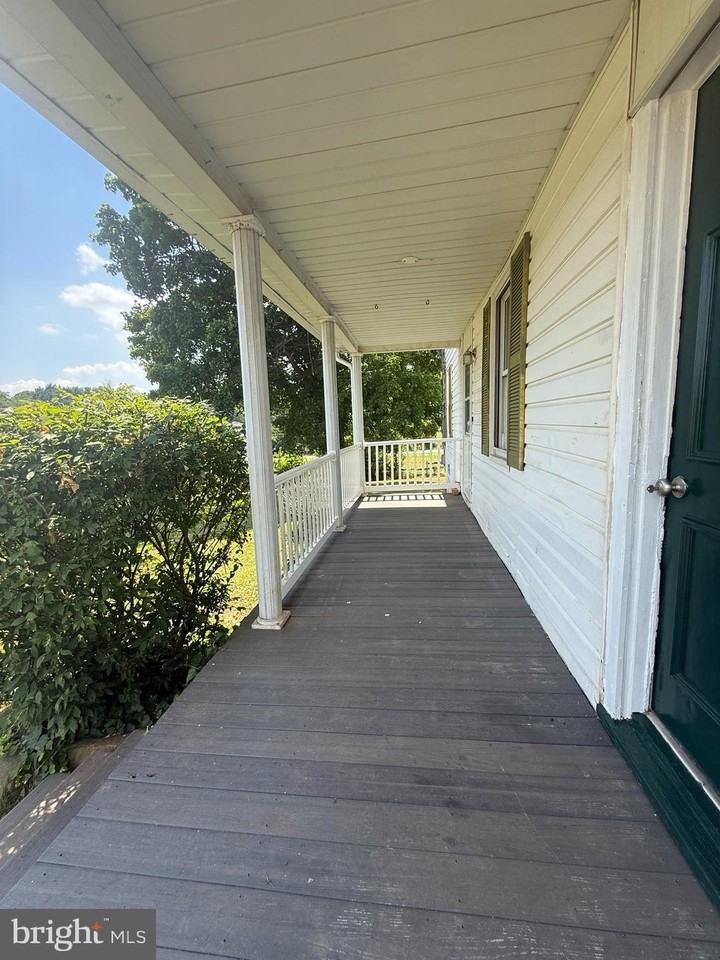1001 School House Ln - Photo 5 of 29