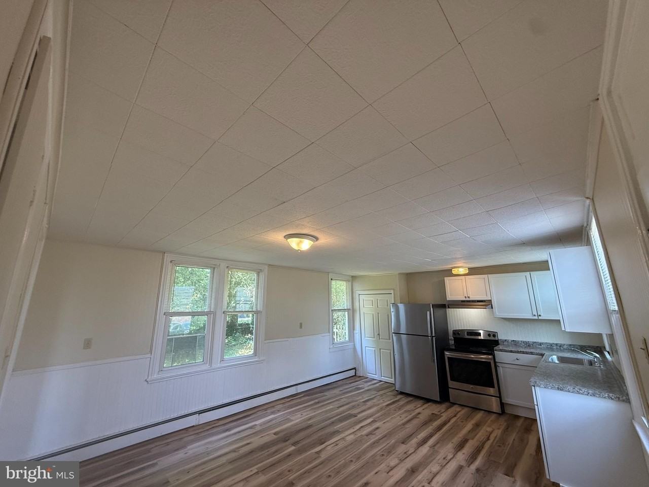 1001 School House Ln - Photo 6 of 29
