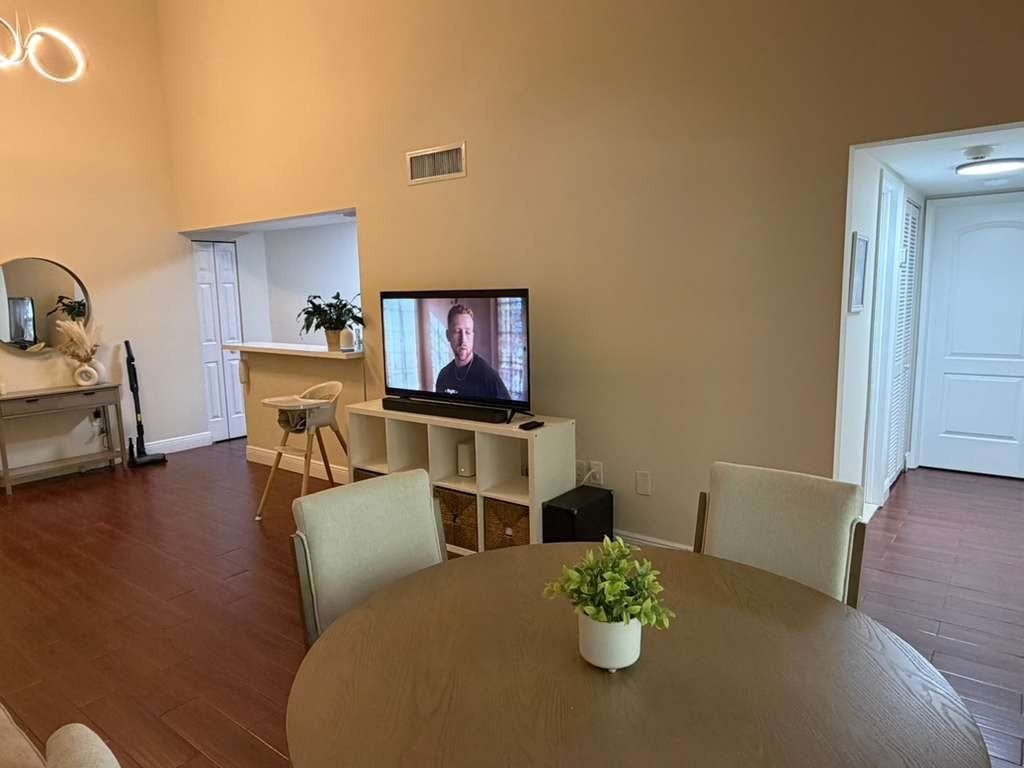 9417 Fontainebleau Blvd #2 - Photo 6 of 8