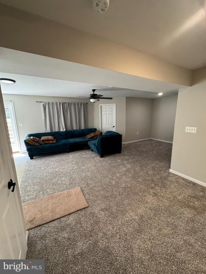 7689 Graysons Mill Ln - Photo 7 of 21