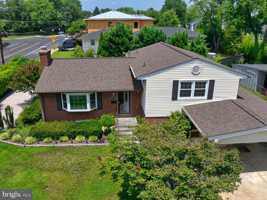 featured image of 6824 Felix St