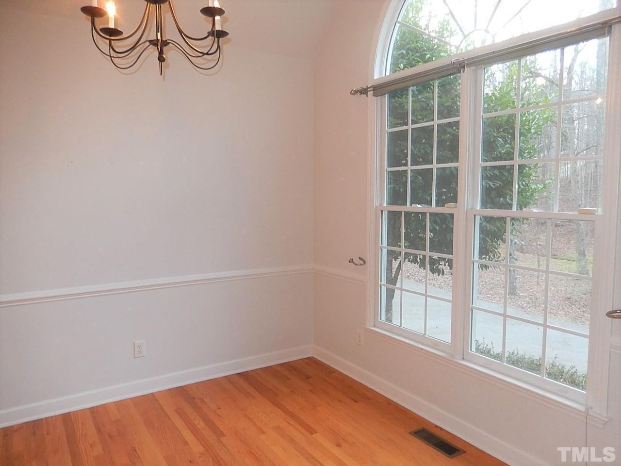 6610 Lipscomb Dr - Photo 6 of 50